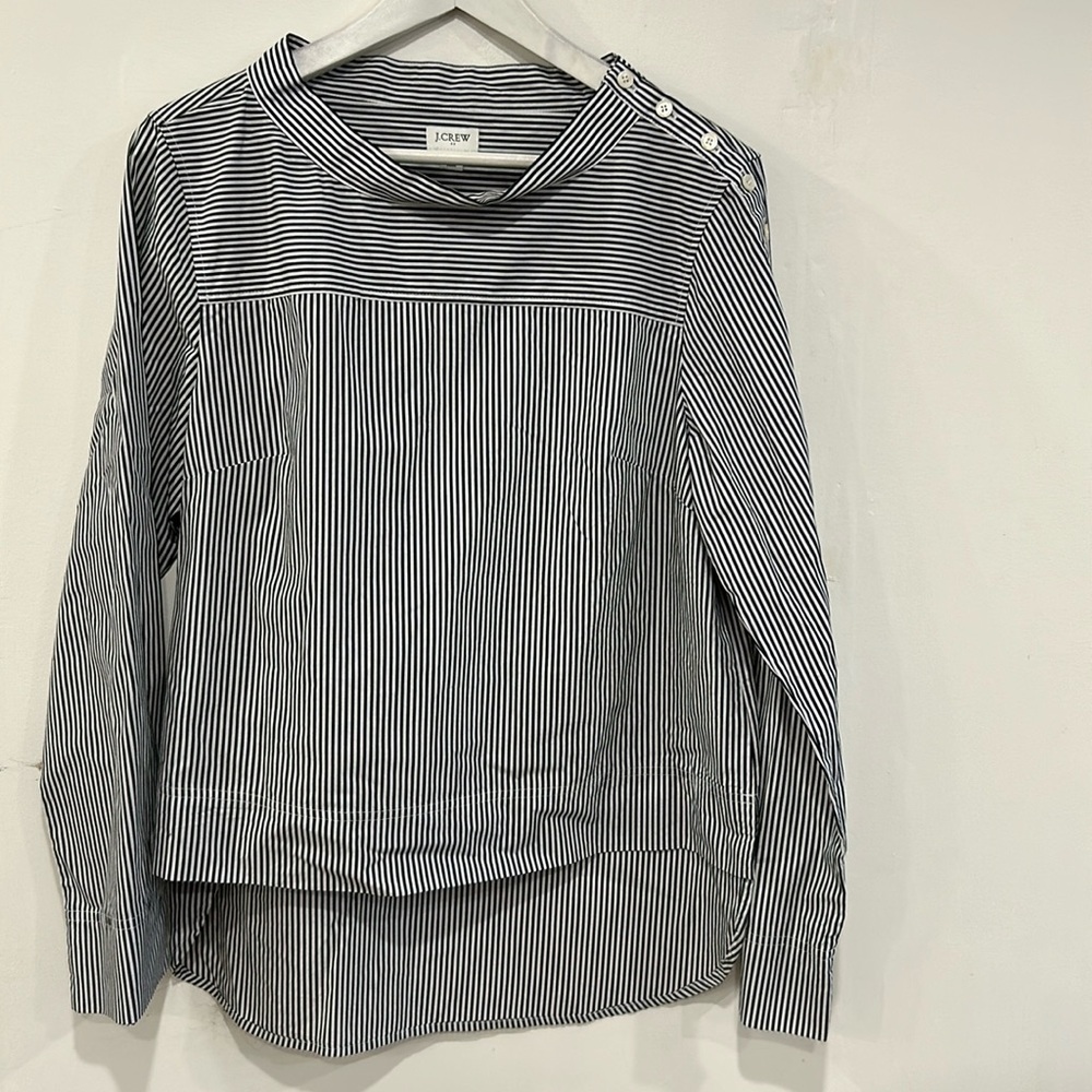 Boat collar shirt tale blouse